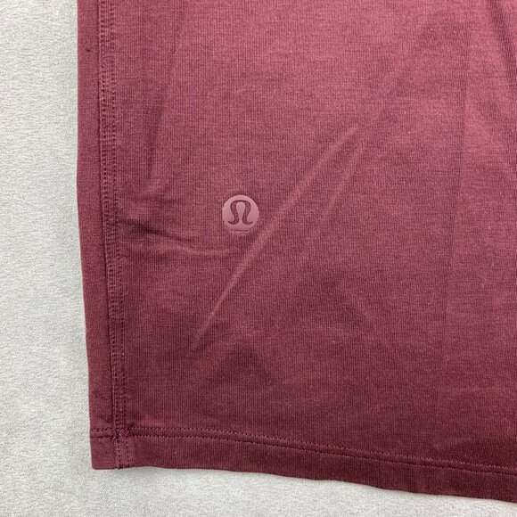 Lululemon Mens Shirt XL Relaxed Burgundy Red Crewneck Fundamental Pocket Tee - Picture 6 of 6